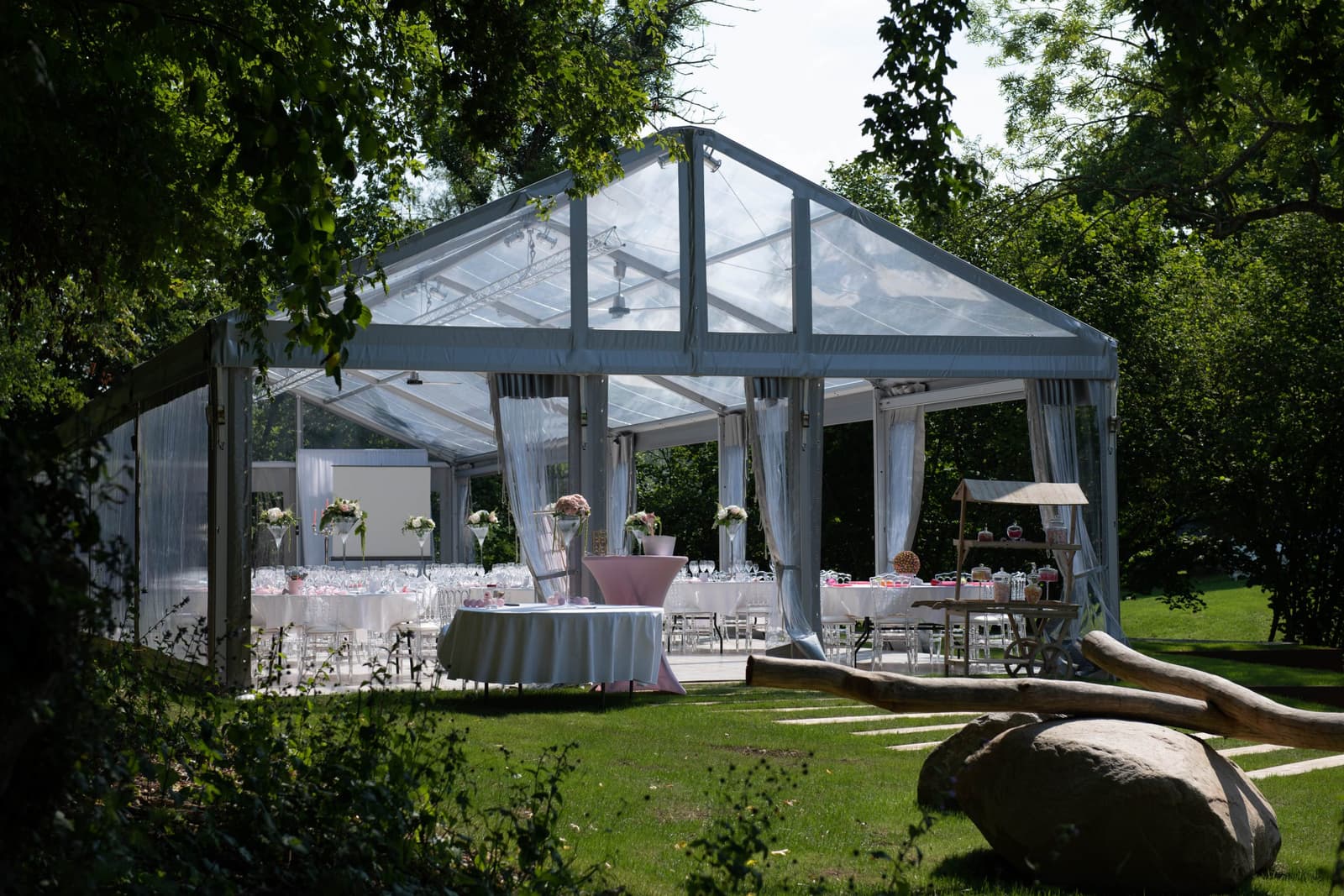 grandes-tentes-de-reception-paris-8m