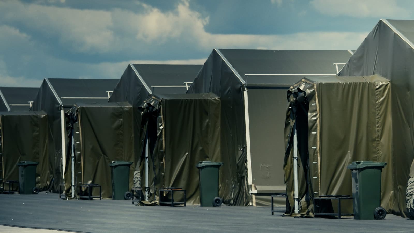 militaerische-einsaetze-unterbringung-und-unterkunft-truppenzelt-trz-m
